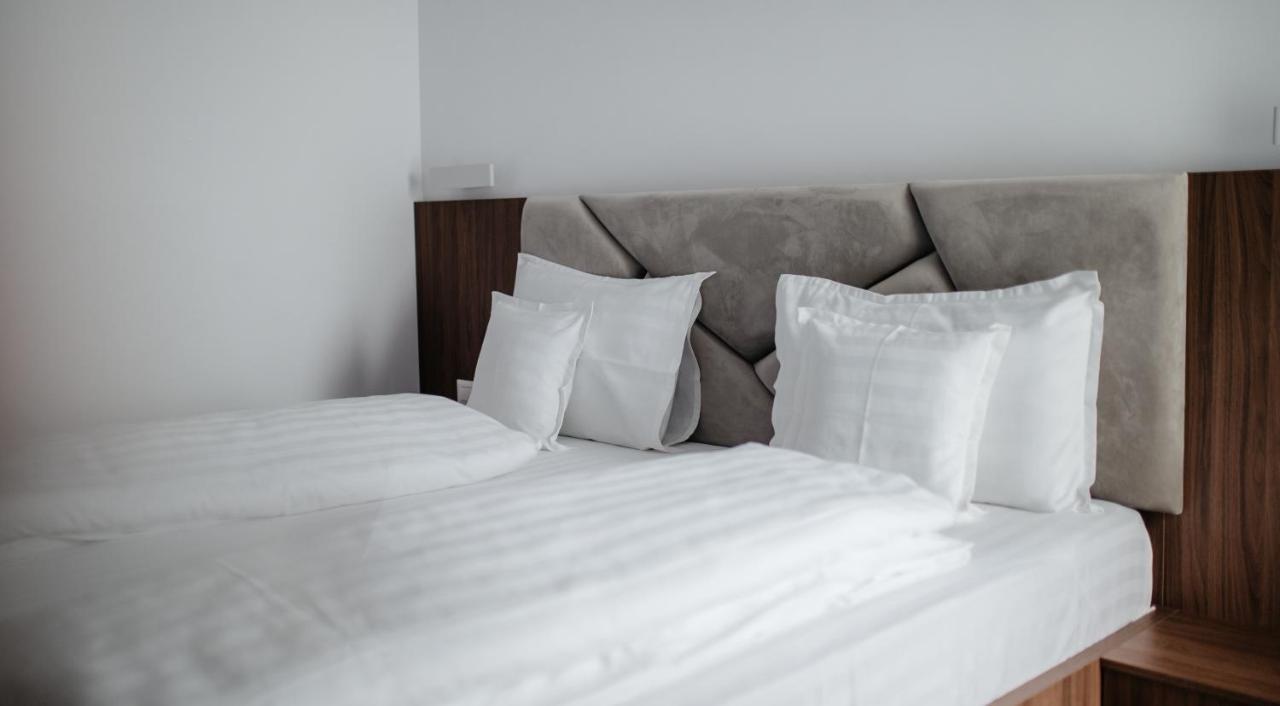 Hotel Ariata Scheia Luaran gambar